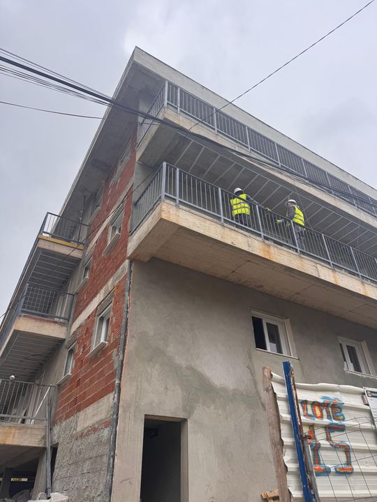 Tetos Falsos Edificio Odivelas